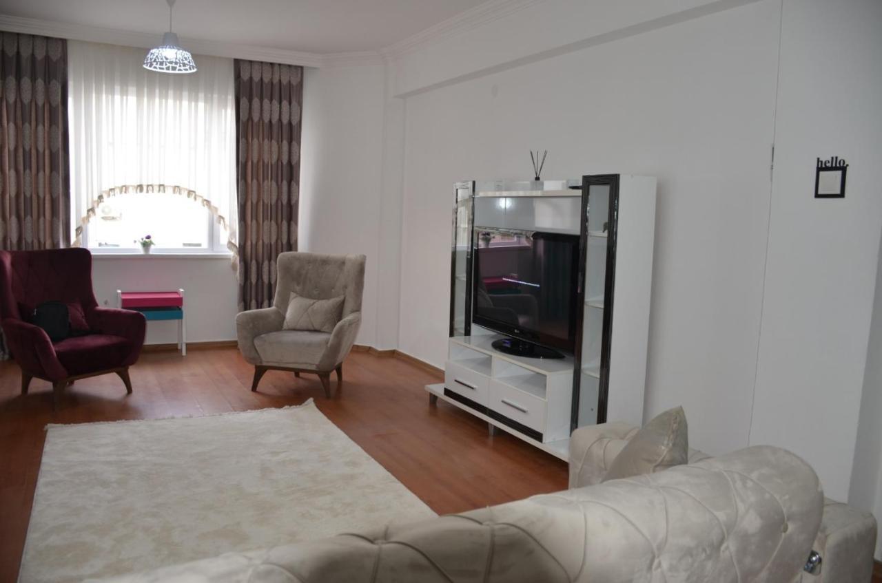 Appartement Cosy Et Tout Equipe Au Coeur D'Antalya Bagian luar foto