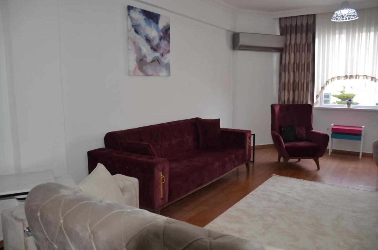 Appartement Cosy Et Tout Equipe Au Coeur D'Antalya Bagian luar foto