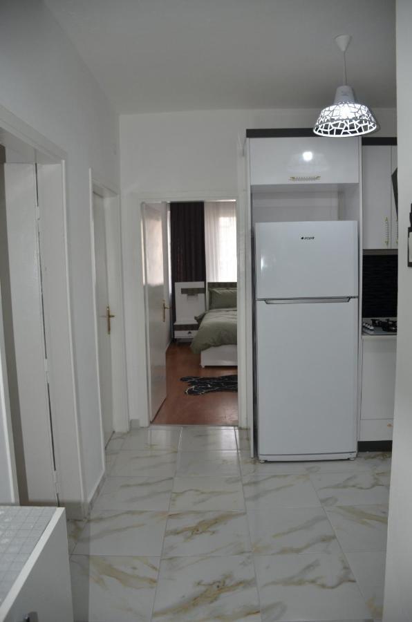 Appartement Cosy Et Tout Equipe Au Coeur D'Antalya Bagian luar foto